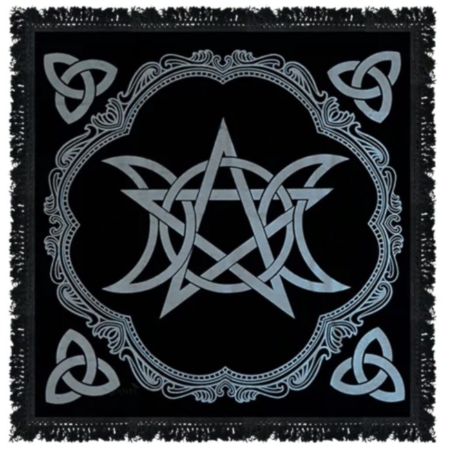 Altari lina kolmik-kuu, triquetrate ja pentagrammiga - narmastega