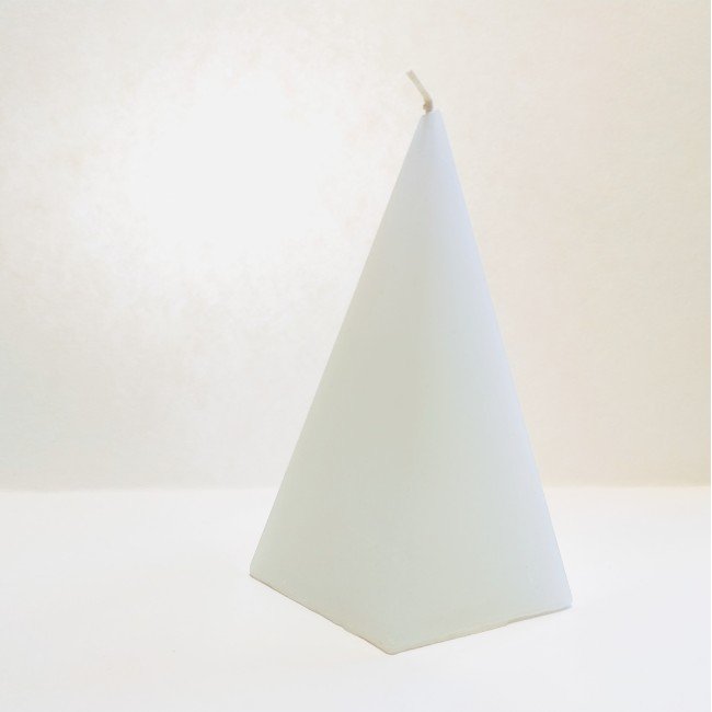 Püramiid - küünal Värvivalik! Püramiid - küünal Värvivalik!