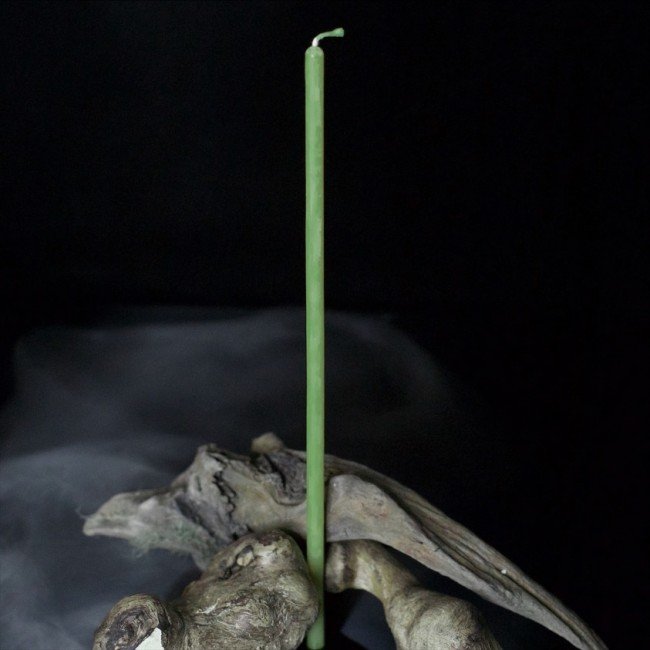 100% Mesilasvahast käsitöö rituaaliküünal roheline