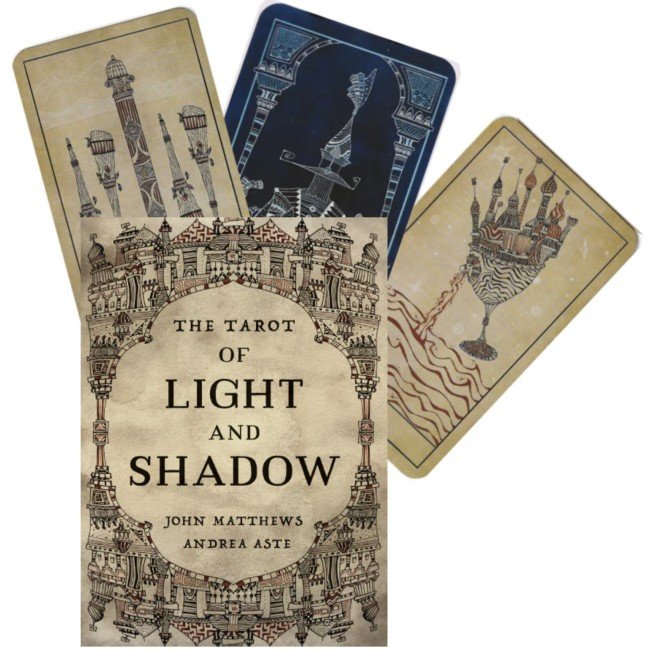 Tarot of Light and Shadow - John Matthews, Andrea Aste Tarot of Light and Shadow - John Matthews, Andrea Aste