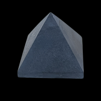 Shungite pyramide