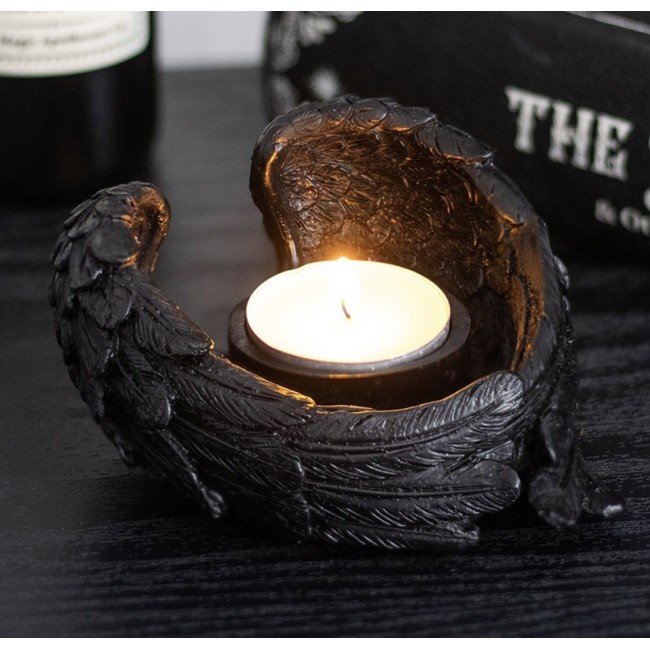 Kaarnatiibadega teeküünla alus