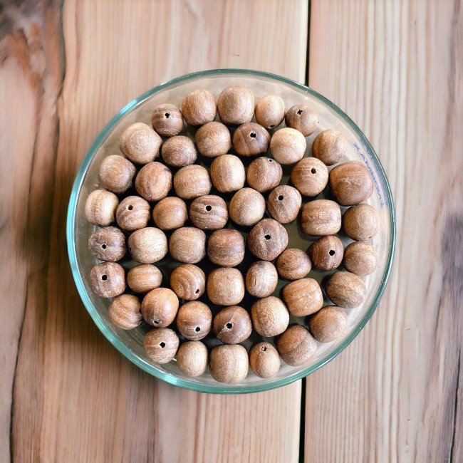 Jalakas -  puidust helmed S suurus -10-12 mm ligikaudu 100tk Jalakas -  puidust helmed S suurus -10-12 mm ligikaudu 100tk