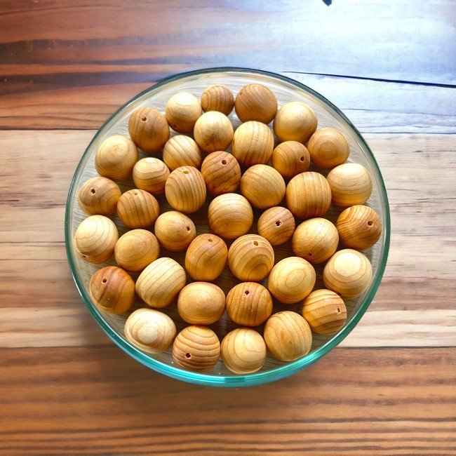 Kadaka puidust helmed M suurus -16-18 mm 40tk Kadaka puidust helmed M suurus -16-18 mm 40tk