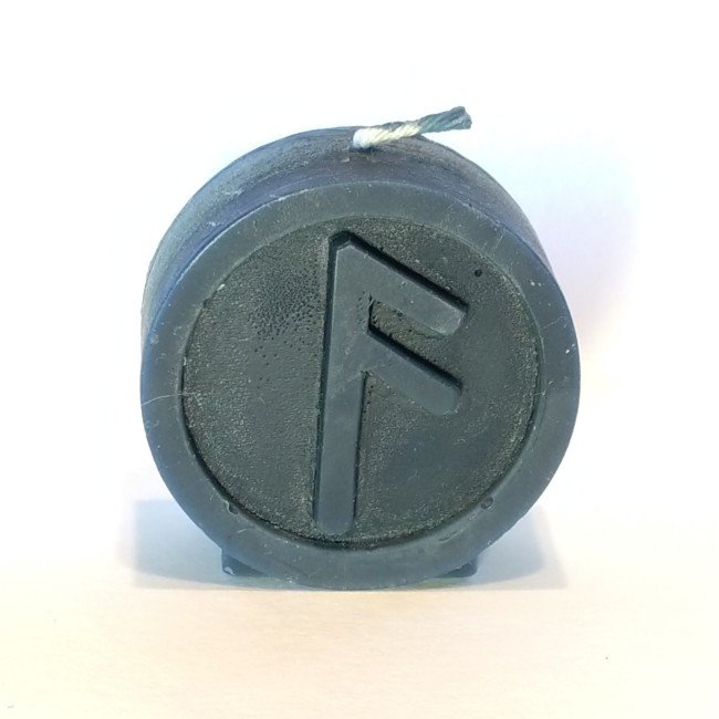 ANZUS - ruuniküünal mesilasvahast