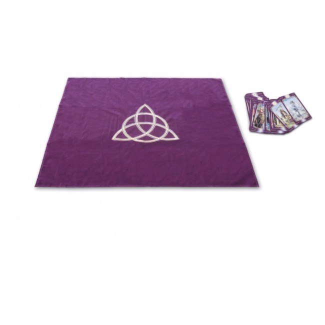 Sametist triquetraga lina tarokaartide ladumiseks